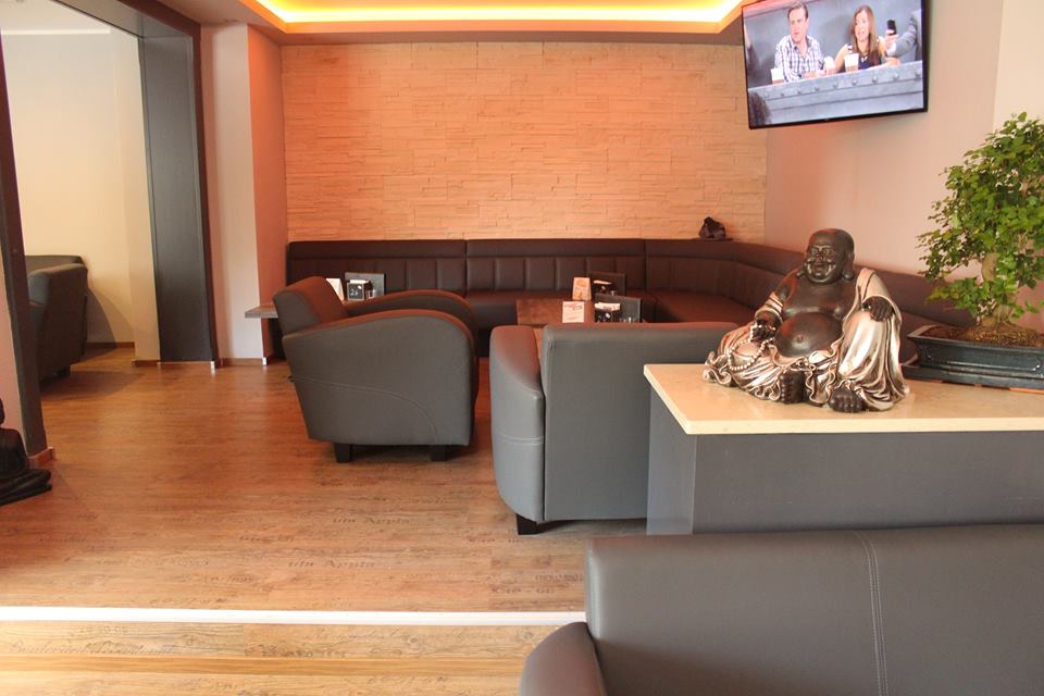 Banksystem "Lounge - ST" in asiatischem Schnellrestaurant