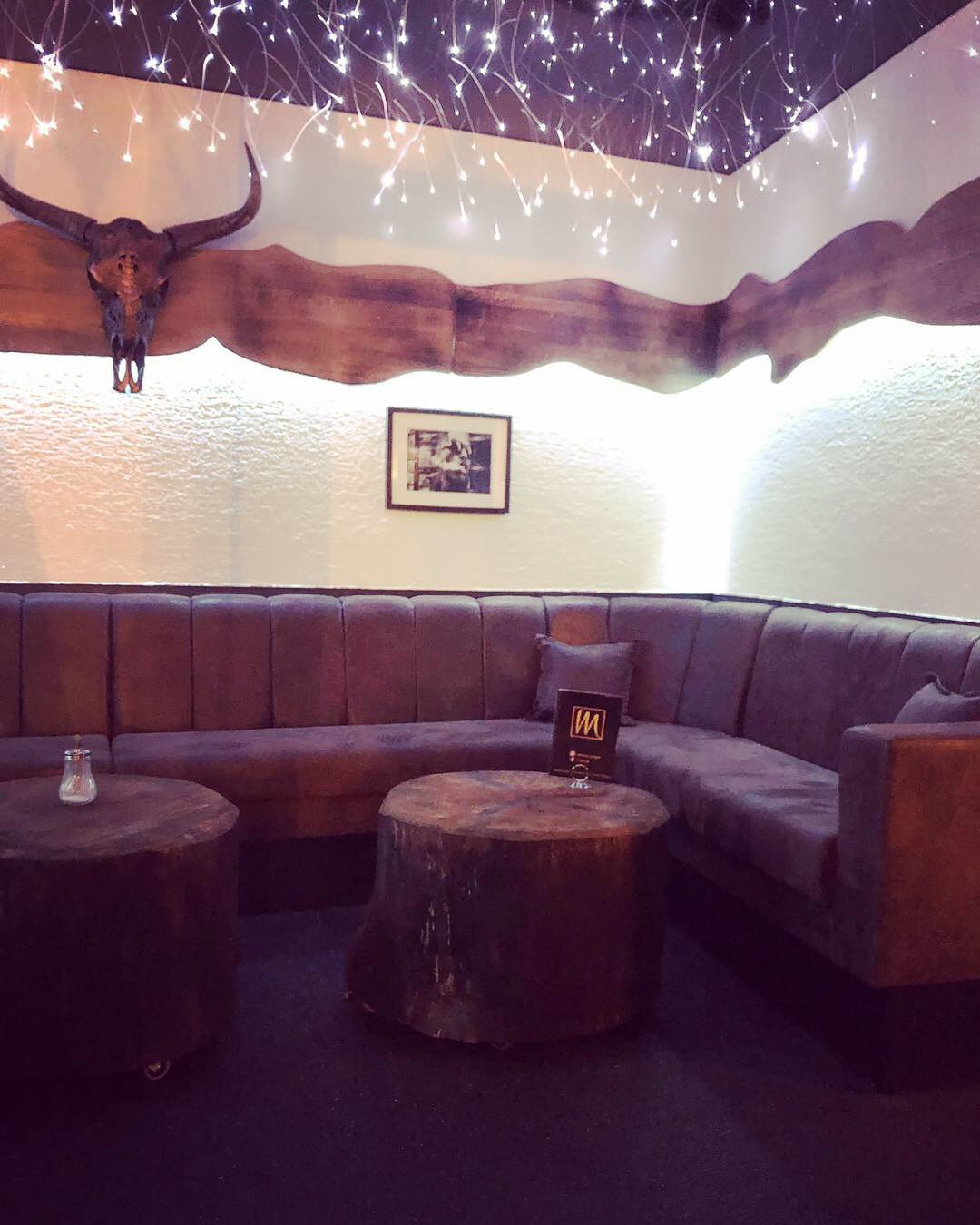 Sitzecke aus Lounge Banksystemen "Hookah"