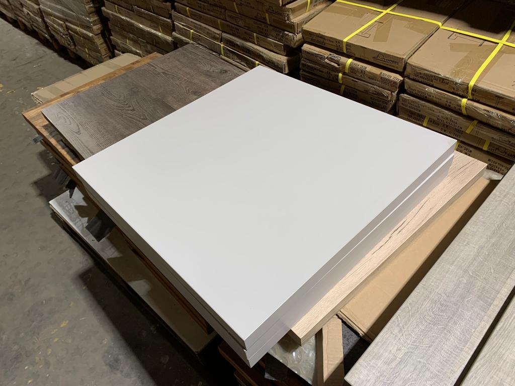 Sonderposten Tischplatte HPL-38mm creme 70x70cm